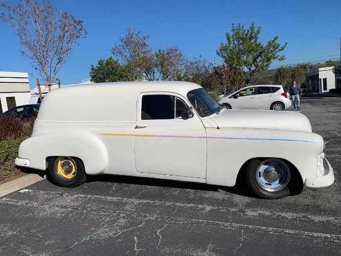 Unknown-Panel-truck-1950-White-Gray