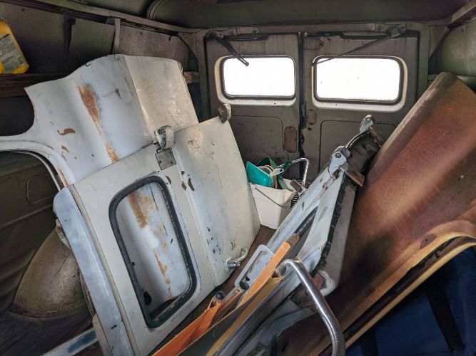 Unknown-Panel-truck-1959-Patina-2