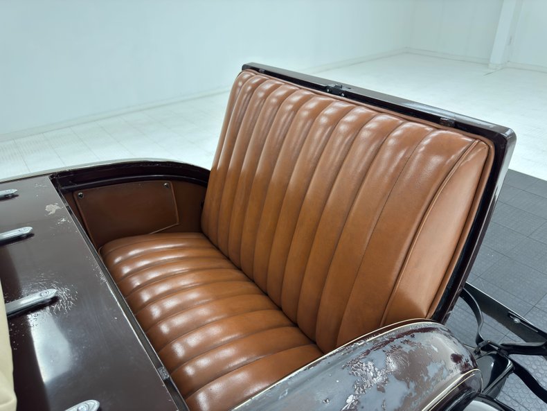 Unknown-Pb-1932-Dark-Maroon-Saddle-9