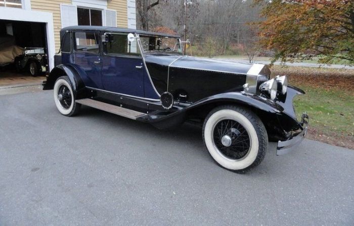 Unknown-Phantom-i-1930-Black-and-Blue-Brown-14