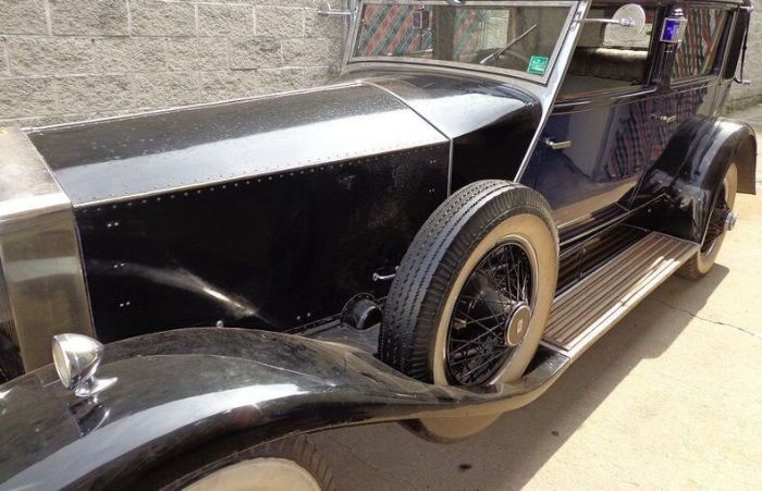 Unknown-Phantom-i-1930-Black-and-Blue-Brown-18