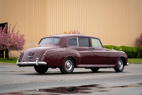 Unknown-Phantom-v-1961-Burgundy-Tan-5