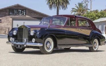 Unknown-Phantom-v-1962-Burgundy-Beige-2