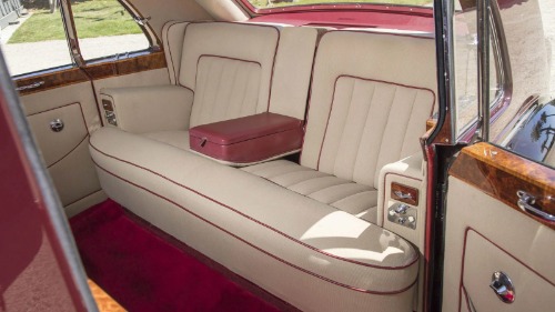Unknown-Phantom-v-1962-Burgundy-Beige-3