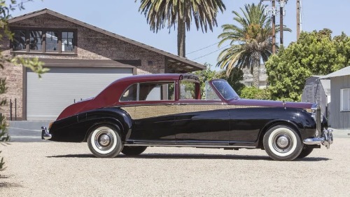 Unknown-Phantom-v-1962-Burgundy-Beige-5