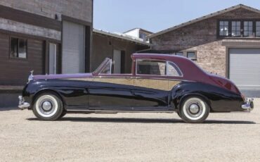 Unknown-Phantom-v-1962-Burgundy-Beige-6