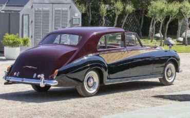 Unknown-Phantom-v-1962-Burgundy-Beige-7