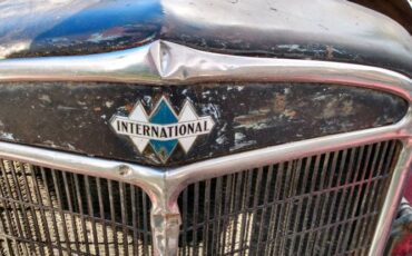 Unknown-Pickup-1932-Black-1