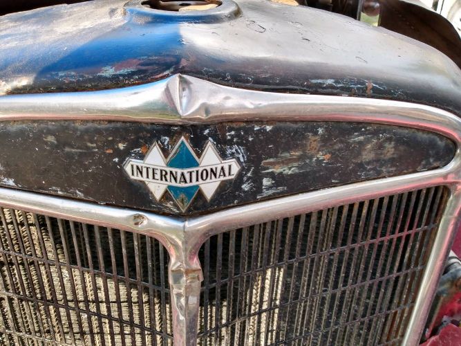 Unknown-Pickup-1932-Black-1