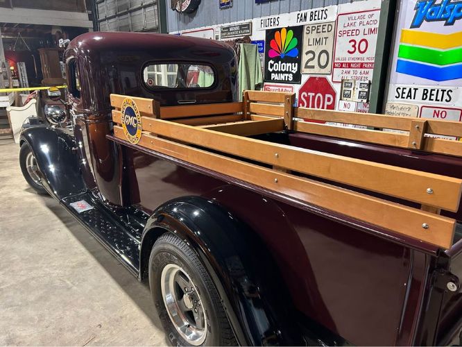 Unknown-Pickup-1936-Burgundy-Black-2