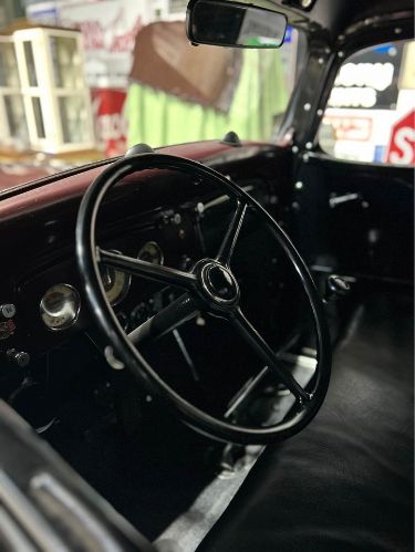 Unknown-Pickup-1936-Burgundy-Black-4