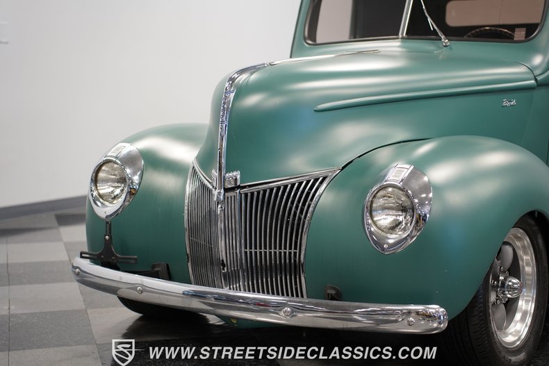 Unknown-Pickup-1940-Satin-Green-Black-1