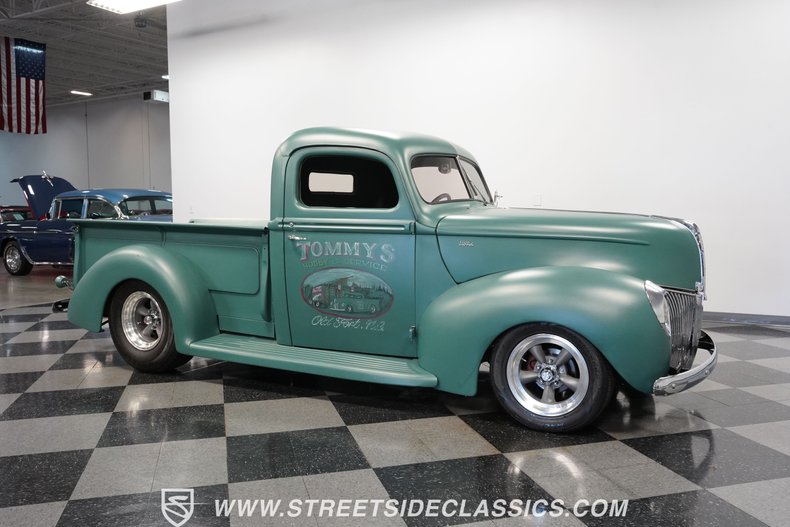 Unknown-Pickup-1940-Satin-Green-Black-14