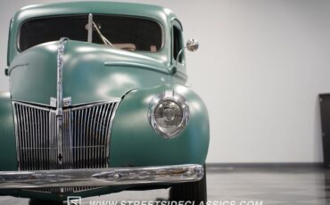 Unknown-Pickup-1940-Satin-Green-Black-18