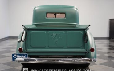 Unknown-Pickup-1940-Satin-Green-Black-23