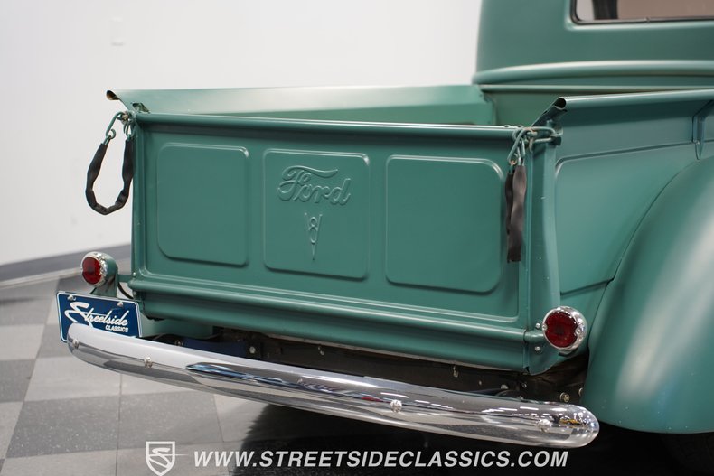 Unknown-Pickup-1940-Satin-Green-Black-24