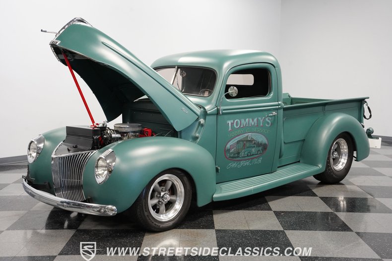 Unknown-Pickup-1940-Satin-Green-Black-29