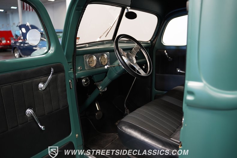 Unknown-Pickup-1940-Satin-Green-Black-39