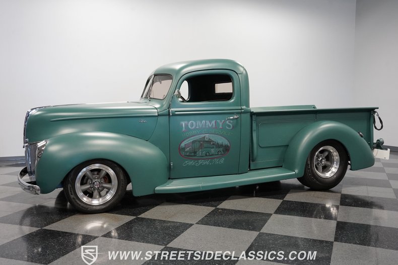 Unknown-Pickup-1940-Satin-Green-Black-5