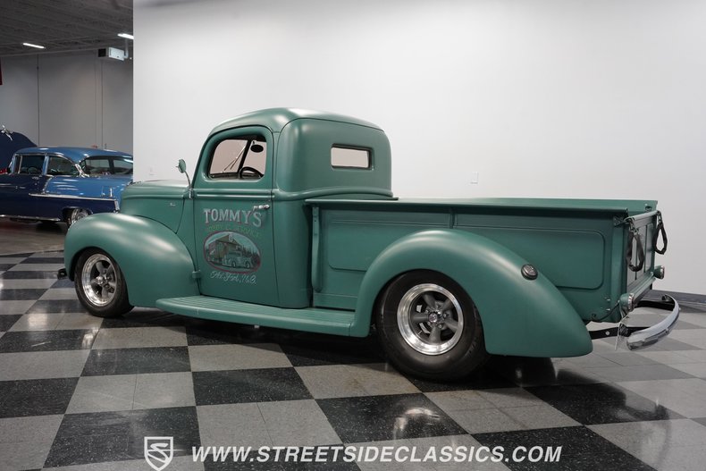 Unknown-Pickup-1940-Satin-Green-Black-7