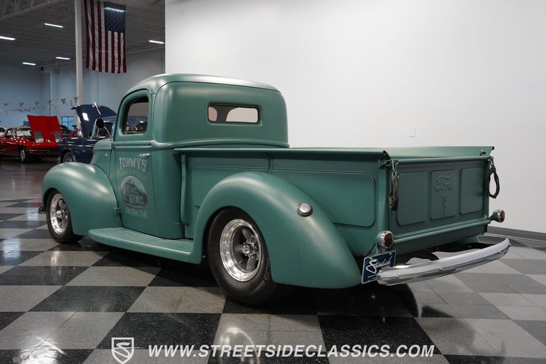 Unknown-Pickup-1940-Satin-Green-Black-8