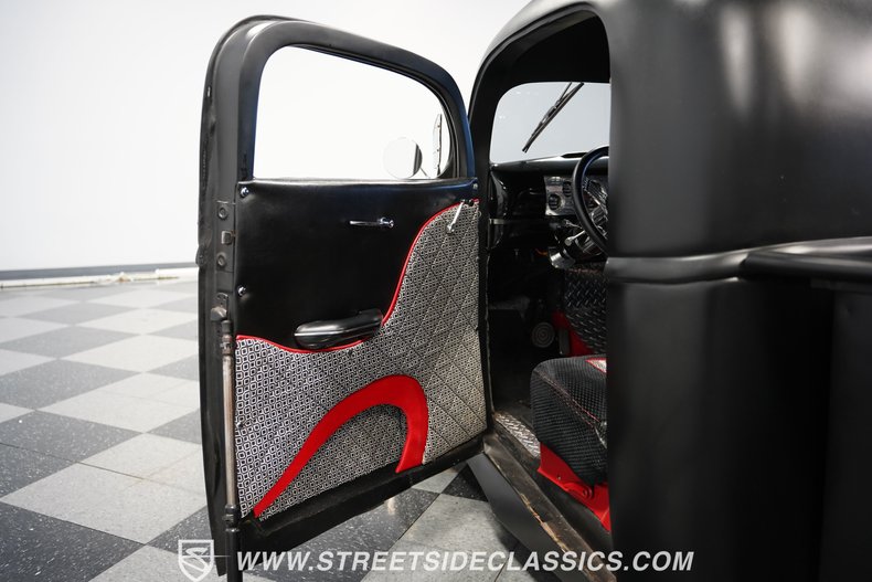 Unknown-Pickup-1941-Satin-Black-Black-40
