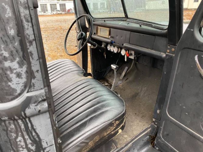 Unknown-Pickup-1947-Black-21