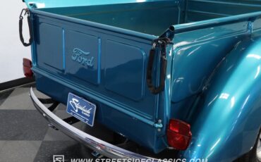 Unknown-Pickup-1947-Teal-Blue-Metallic-Red-12