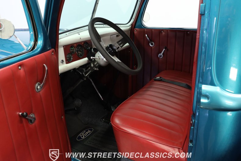 Unknown-Pickup-1947-Teal-Blue-Metallic-Red-16