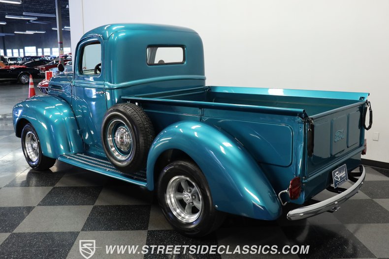 Unknown-Pickup-1947-Teal-Blue-Metallic-Red-19
