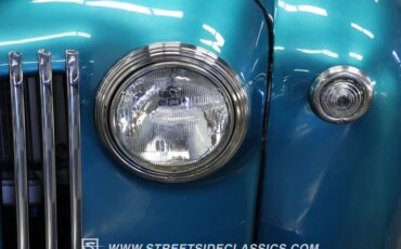 Unknown-Pickup-1947-Teal-Blue-Metallic-Red-2