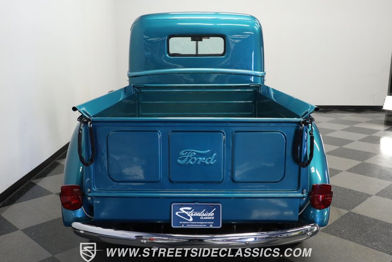 Unknown-Pickup-1947-Teal-Blue-Metallic-Red-21