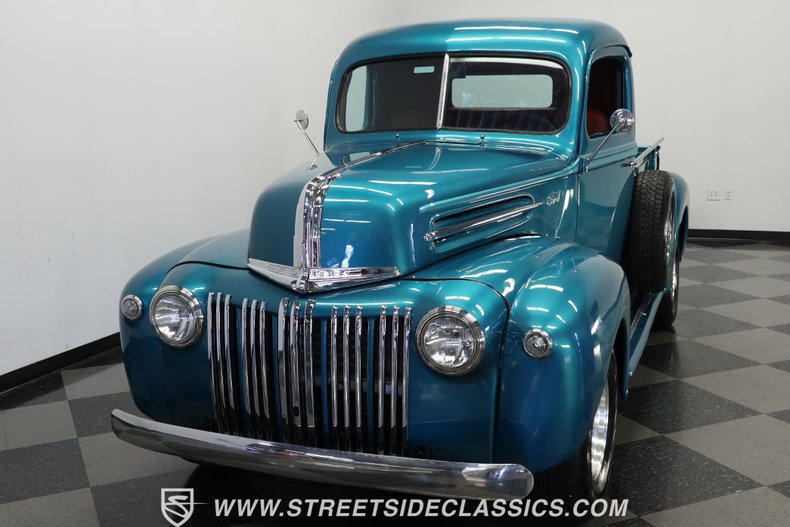 Unknown-Pickup-1947-Teal-Blue-Metallic-Red-27