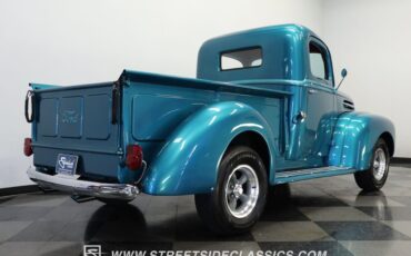 Unknown-Pickup-1947-Teal-Blue-Metallic-Red-3