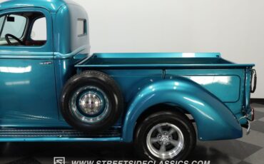 Unknown-Pickup-1947-Teal-Blue-Metallic-Red-32