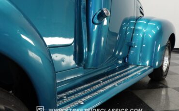 Unknown-Pickup-1947-Teal-Blue-Metallic-Red-33