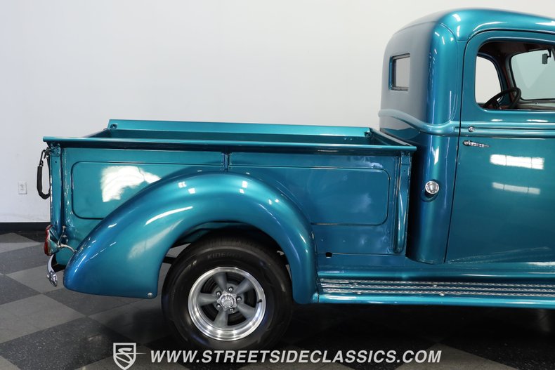 Unknown-Pickup-1947-Teal-Blue-Metallic-Red-34