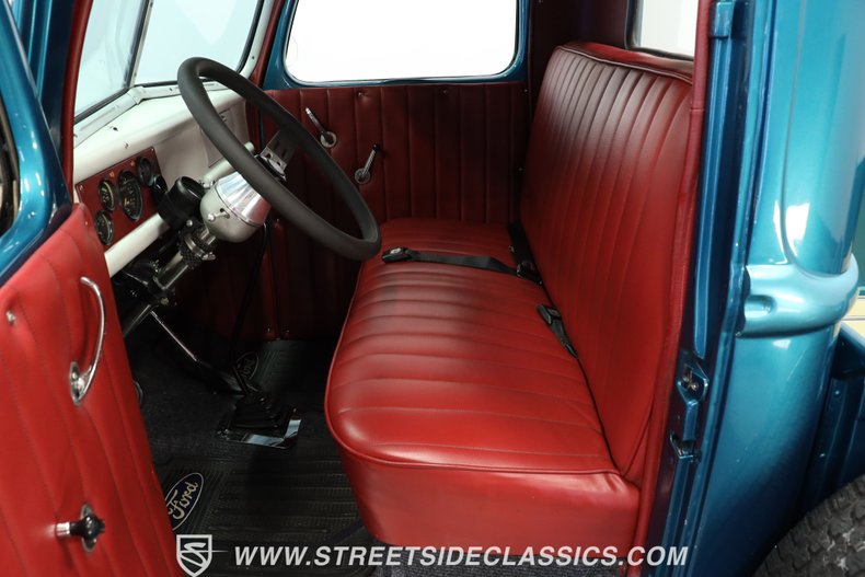 Unknown-Pickup-1947-Teal-Blue-Metallic-Red-39