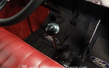 Unknown-Pickup-1947-Teal-Blue-Metallic-Red-41