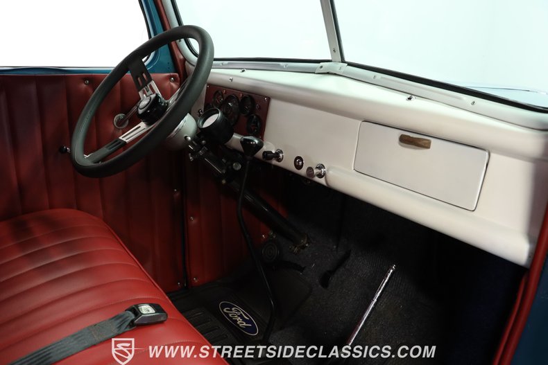 Unknown-Pickup-1947-Teal-Blue-Metallic-Red-45