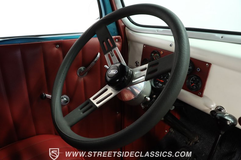 Unknown-Pickup-1947-Teal-Blue-Metallic-Red-46