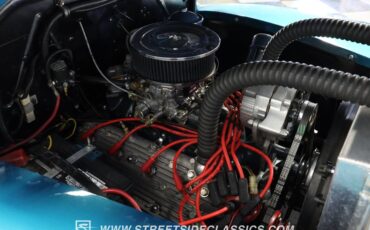 Unknown-Pickup-1947-Teal-Blue-Metallic-Red-47