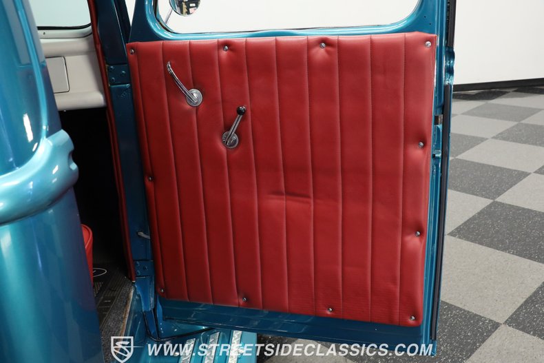 Unknown-Pickup-1947-Teal-Blue-Metallic-Red-6
