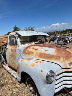 Unknown-Pickup-1952-Grey-2