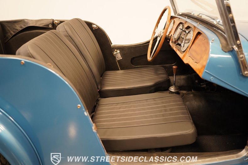 Unknown-Plus-4-1967-Blue-Black-1