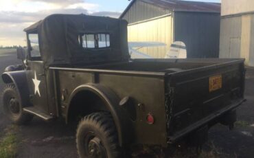 Unknown-Power-wagon-1954-Green