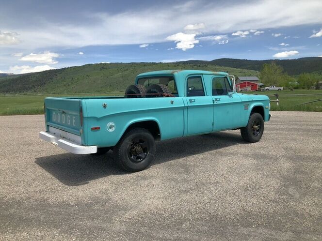 Unknown-Power-wagon-1970-Blue-Black-4