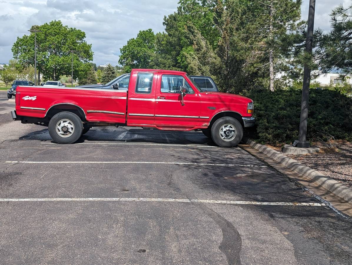 Unknown-Q-1995-red-2