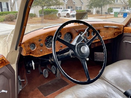 Unknown-R-type-1952-Beige-Tan-8
