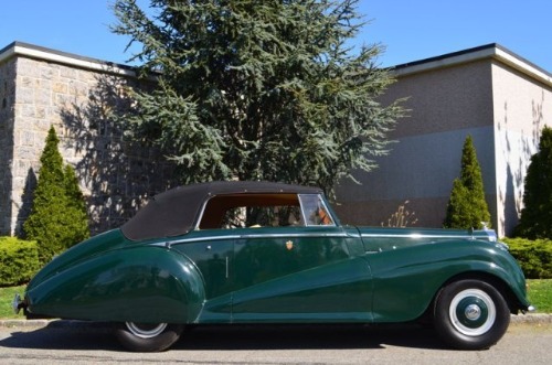 Unknown-R-type-1953-Green-Beige-1